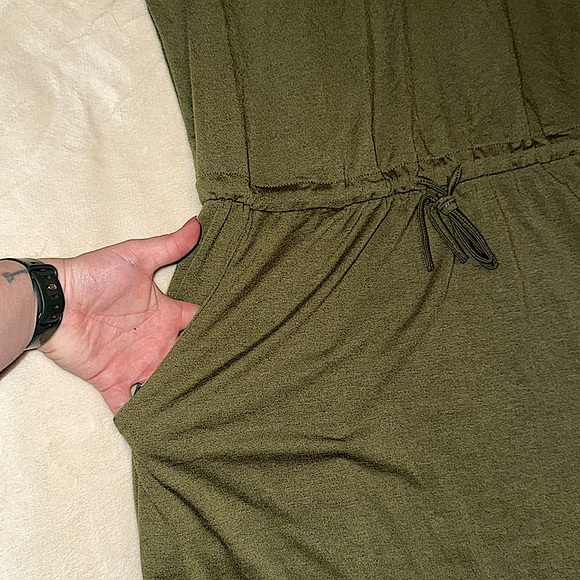 SHEIN XL tank top dress with tie waist and pockets - Picture 4 of 6